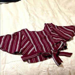 Super cute crop top with tie!